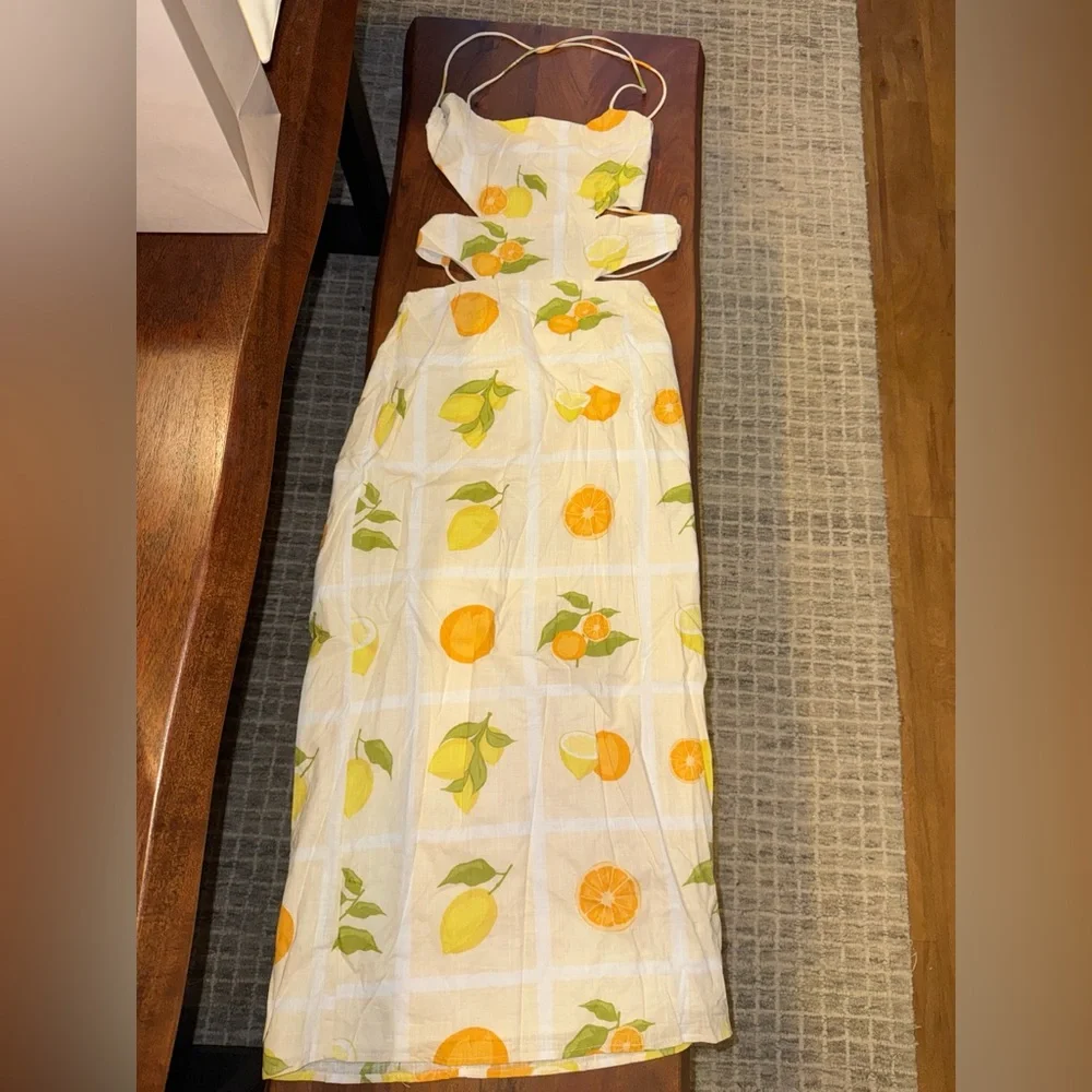 Strappy Italian inspired dress - Picture 2 of 4